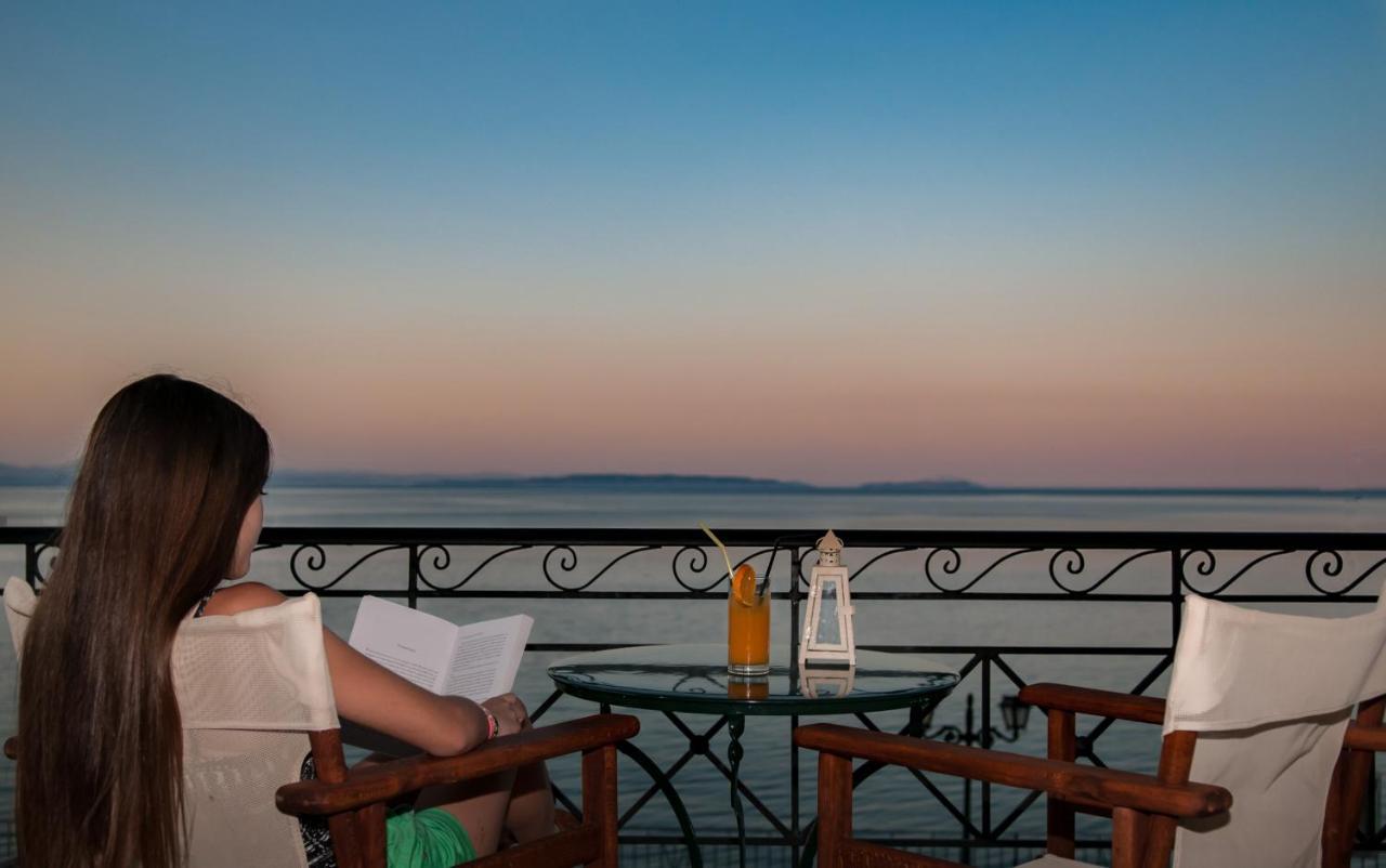 Polichni Hotel Leonídio Kültér fotó
