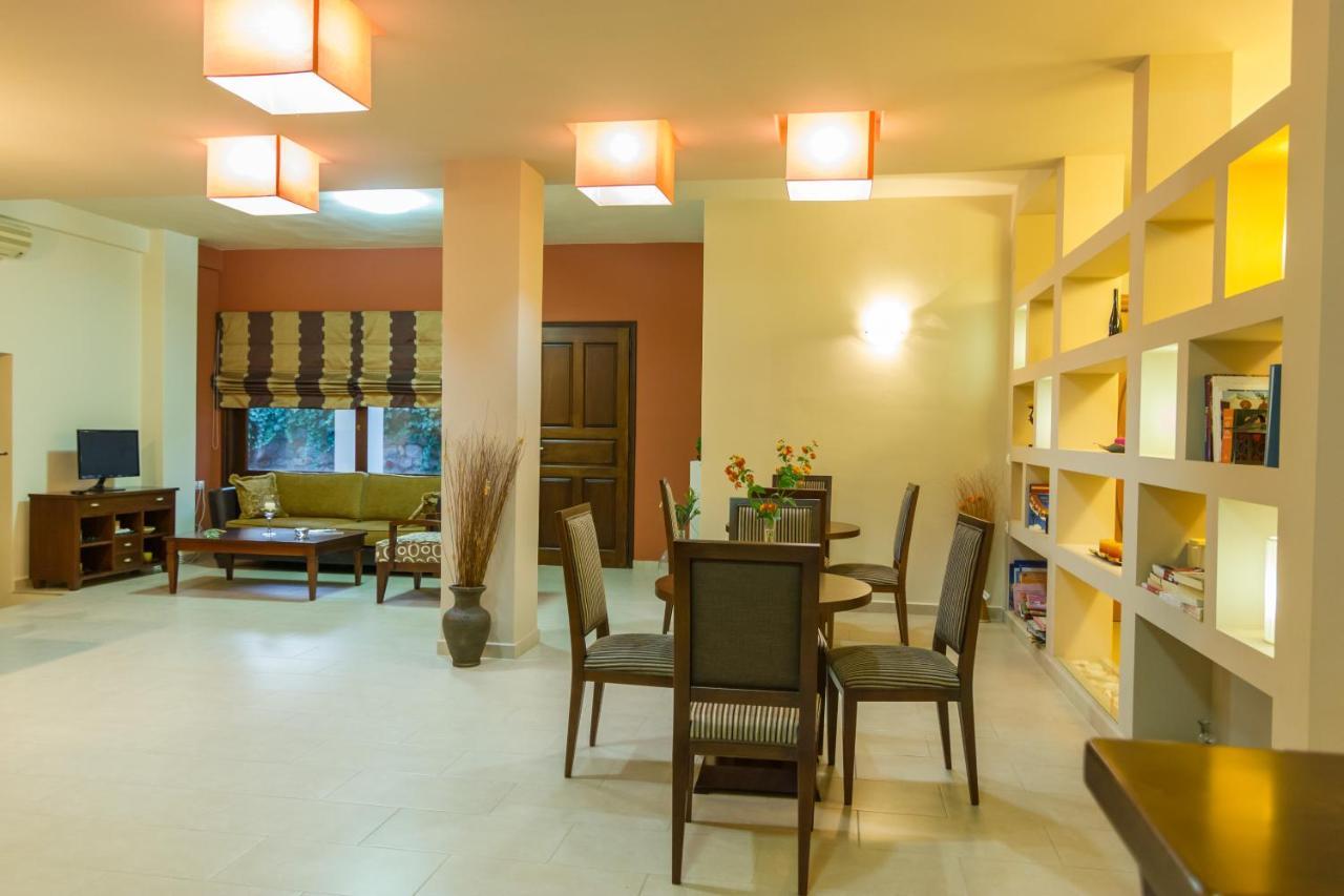 Polichni Hotel Leonídio Kültér fotó